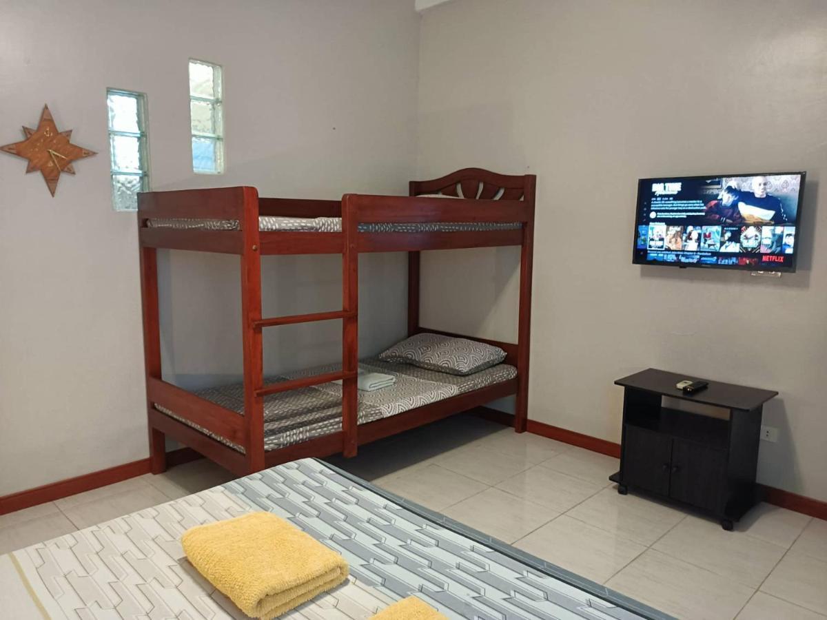 Villa Skanderbeg Guest House Пуэрто-Принцеса Экстерьер фото