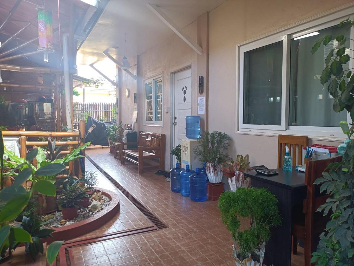 Villa Skanderbeg Guest House Пуэрто-Принцеса Экстерьер фото
