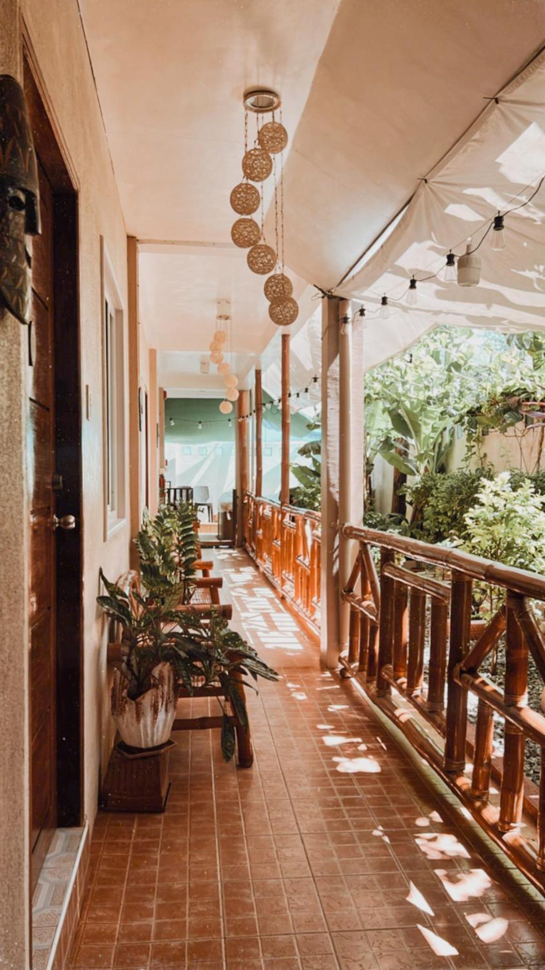 Villa Skanderbeg Guest House Пуэрто-Принцеса Экстерьер фото