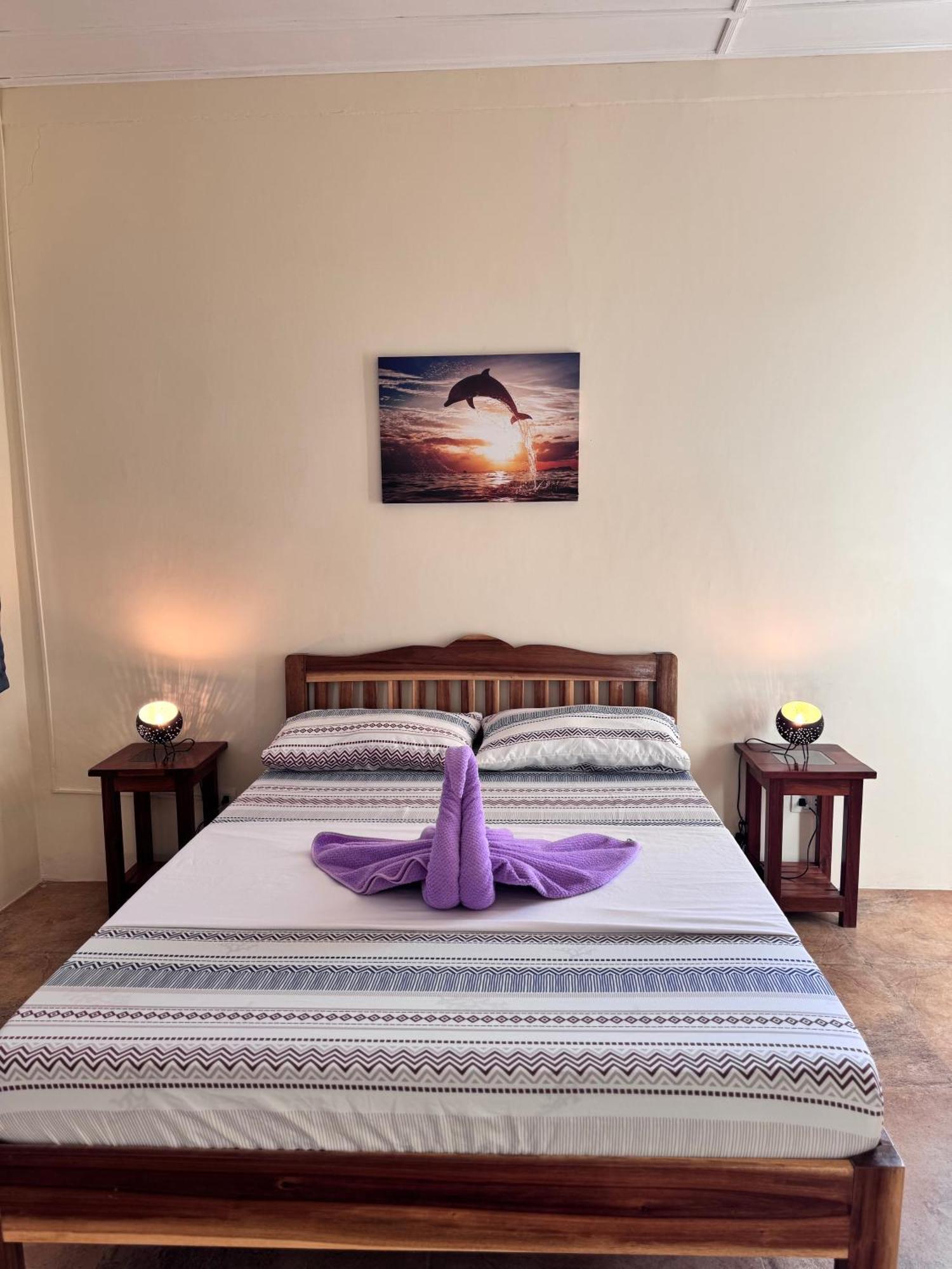 Villa Skanderbeg Guest House Пуэрто-Принцеса Экстерьер фото