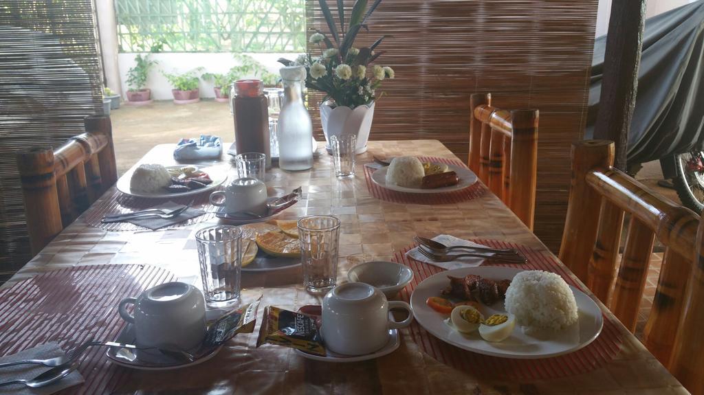 Villa Skanderbeg Guest House Пуэрто-Принцеса Экстерьер фото