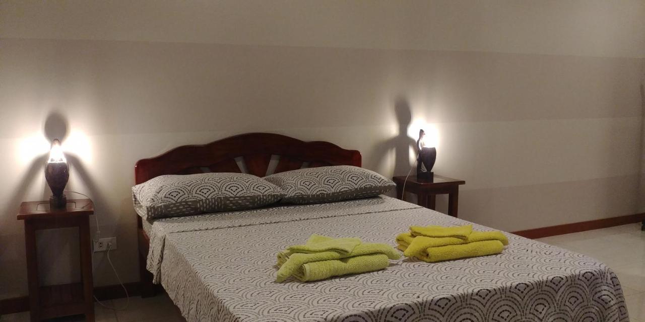 Villa Skanderbeg Guest House Пуэрто-Принцеса Номер фото