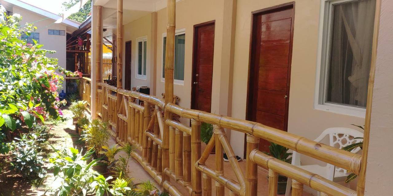 Villa Skanderbeg Guest House Пуэрто-Принцеса Экстерьер фото