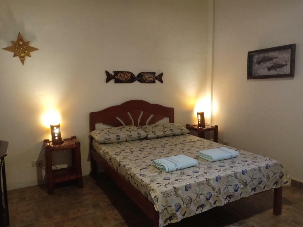 Villa Skanderbeg Guest House Пуэрто-Принцеса Экстерьер фото
